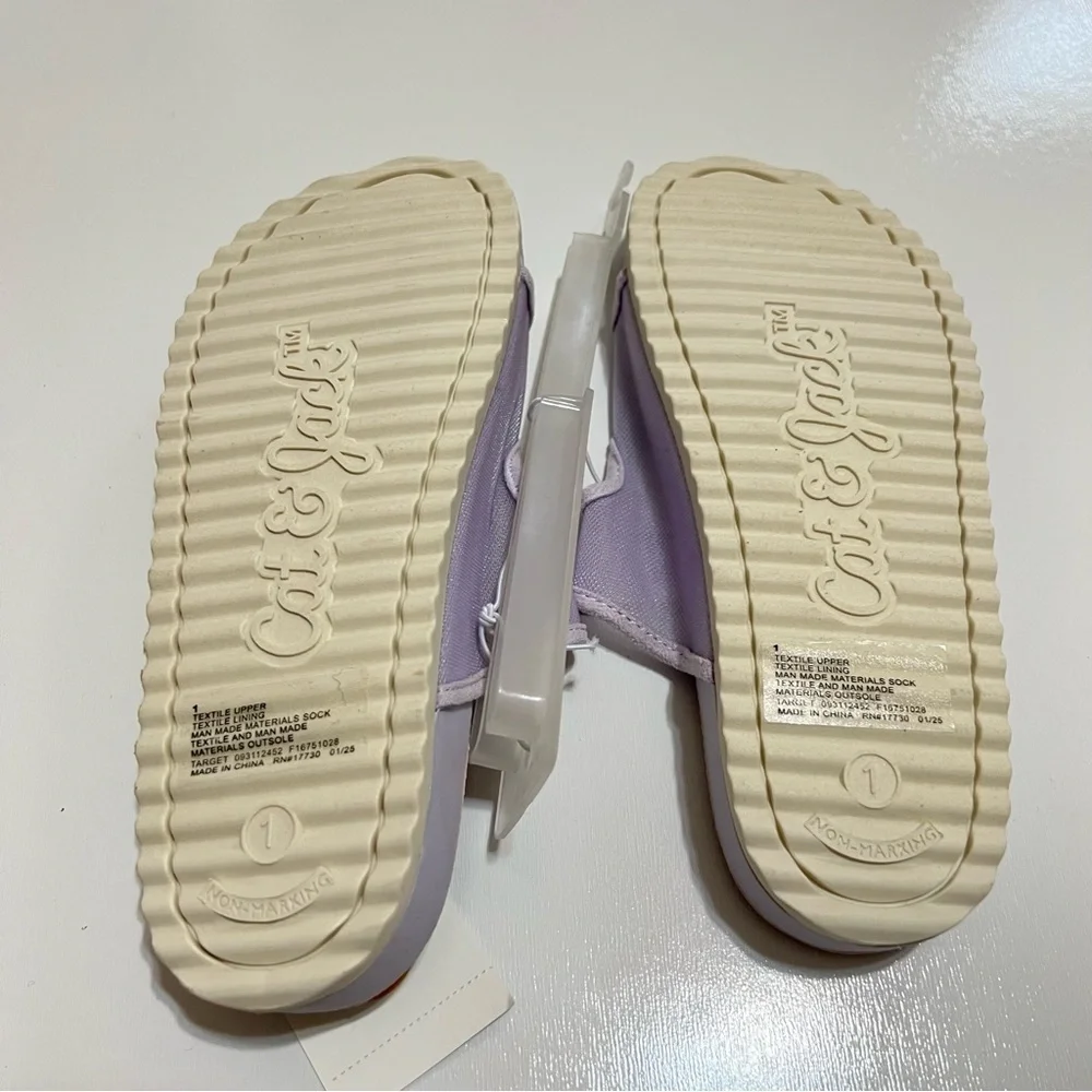 NWT Cat & Jack Kids' Kaia Mesh Footbed Sandals in purple- Size 1